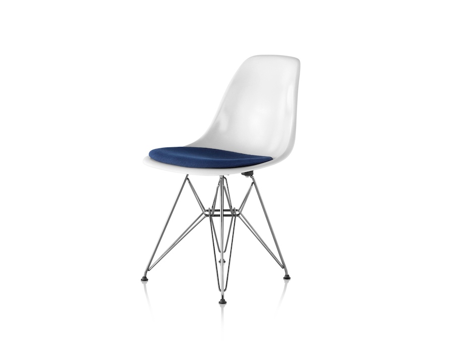 A photo - Eames Molded Fiberglass Side Chair–Wire Base–Upholstered Seat Pad