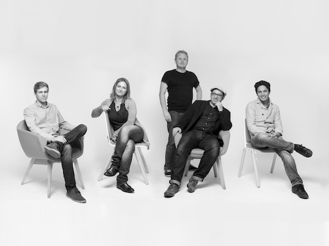 Selecteer om meer te leren over productontwerpbureau, Craig Jones Design en haar ontwerpers, bedrijfsgeschiedenis en producten.