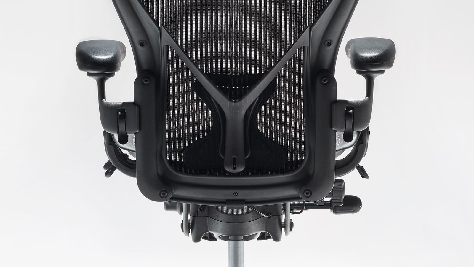 Back view of an Aeron Chair with adjustable PostureFit SL.