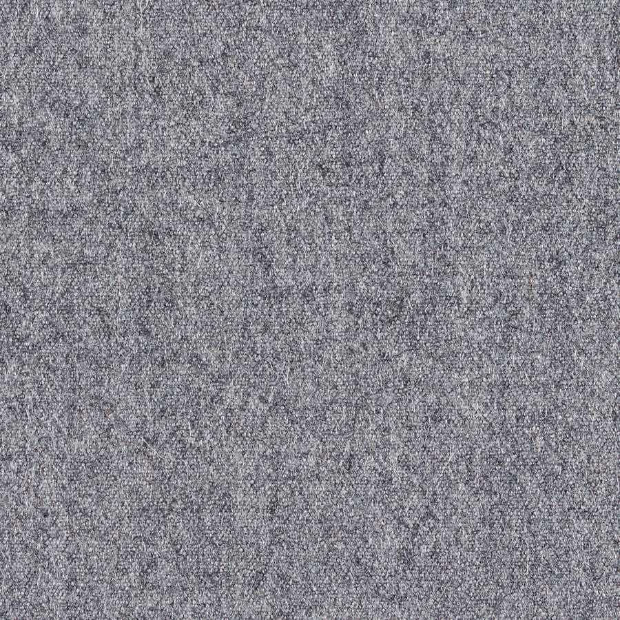 A swatch of Panno di Dolce Flannel.