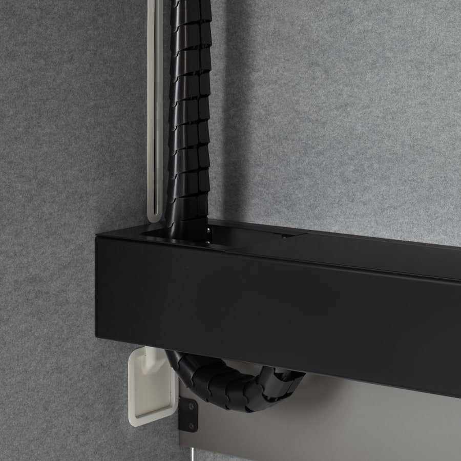 Detail of black standard capacity lower tray, and umbilical riser.