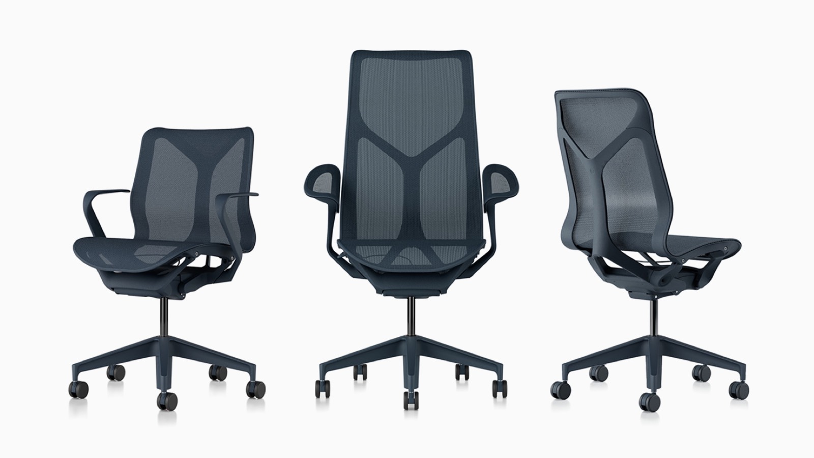 Sedie da scrivania ergonomiche con schienale basso, schienale alto e schienale medio Cosm con materiali di sospensione, basi e montature in blu navy Nightfall. Sedie da scrivania ergonomiche con schienale basso, schienale alto e schienale medio Cosm con materiali di sospensione, basi e montature in blu navy Nightfall.