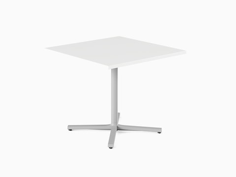 Ein weißer, quadratischer Everywhere Table in Standardhöhe mit grauer Säule.