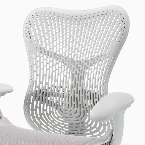Detail of the Triflex back of a Mirra 2 chair in alpine.