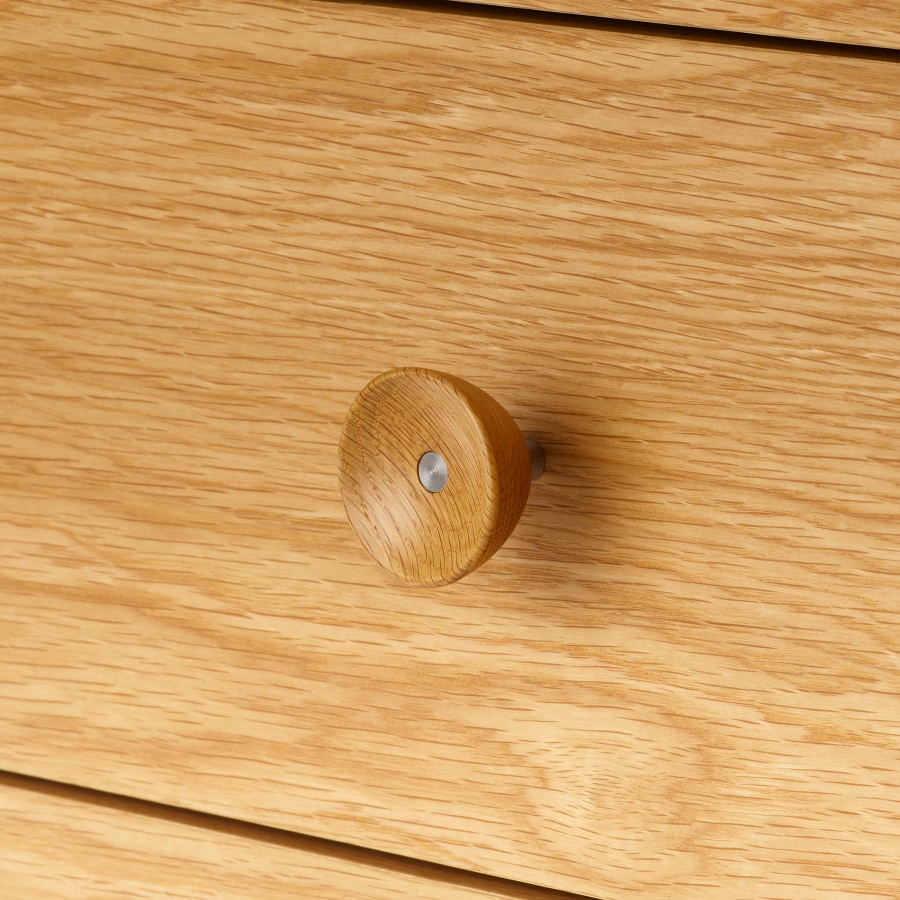 Nelson Basic Cabinet Series cupcake pull.