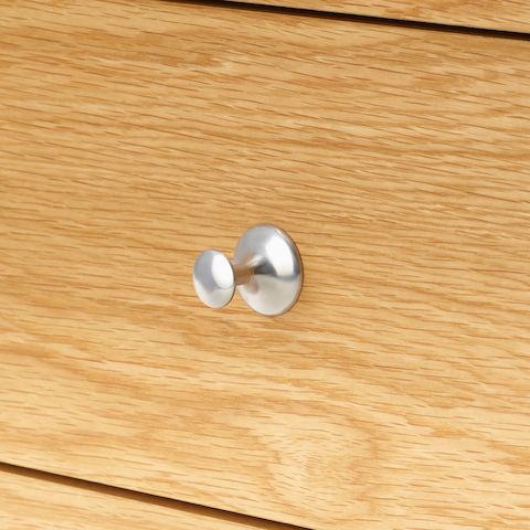 Nelson Basic Cabinet Series pawn pull.
