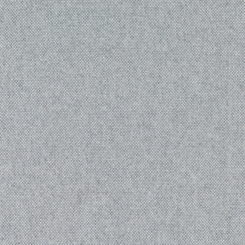 A swatch of Ingenue Fog.