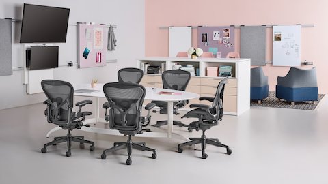 Aeron Chairs with Exclave.